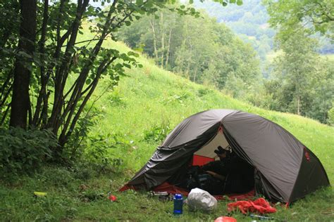 wildzelten schweiz|Fernwandern und Wildcampen mit Zelt in der。